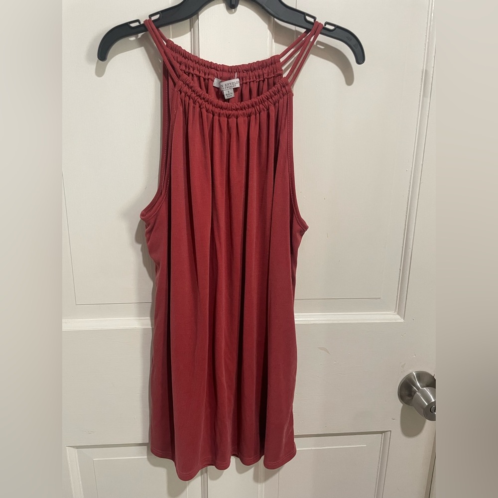Women’s Sleeveless Top